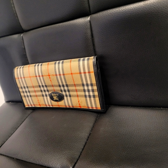 Burberry Wallet - Picture 1 of 5